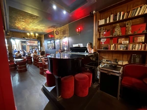 Café de Paris V avatar